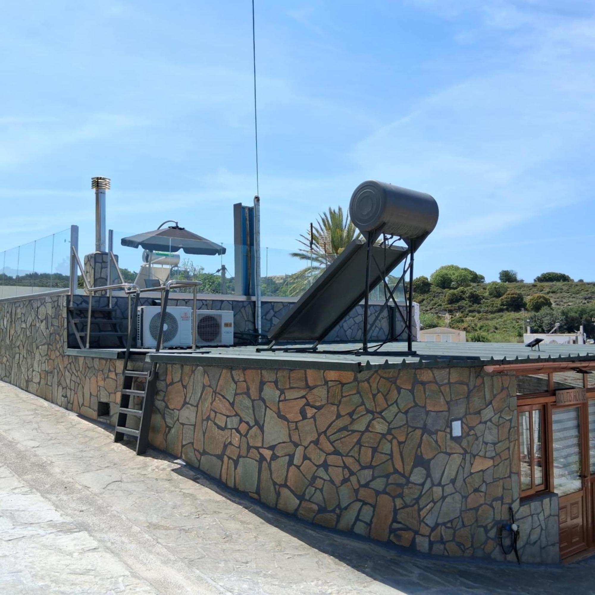 Appartamento Sioutis House Soroni Esterno foto